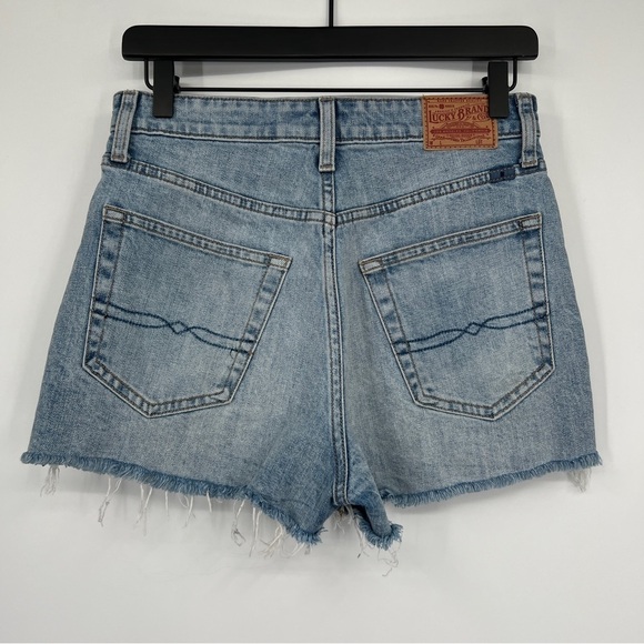 Lucky Brand Lucky Pins High Rise Multi Pom Pom Whiskered Light Wash Jean Shorts - Picture 8 of 12
